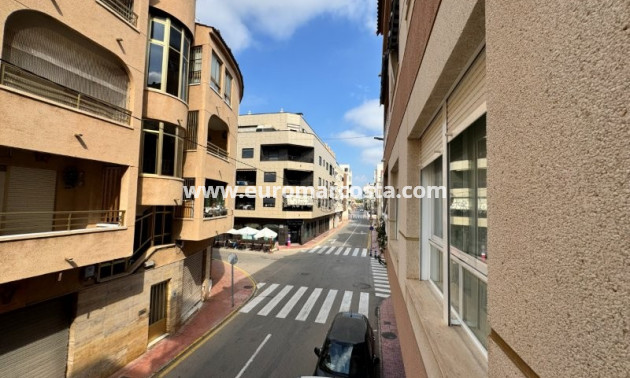 Sale - Apartment / flat - La Mata