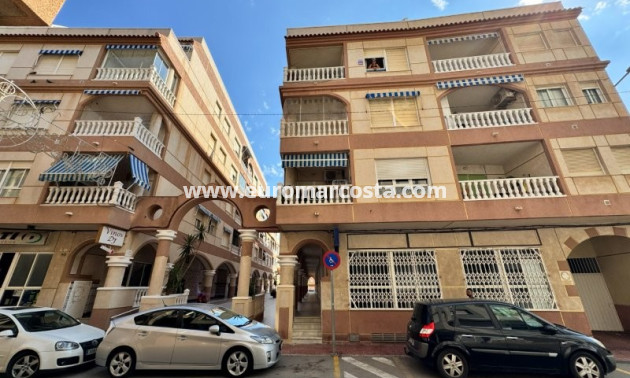 Sale - Apartment / flat - La Mata