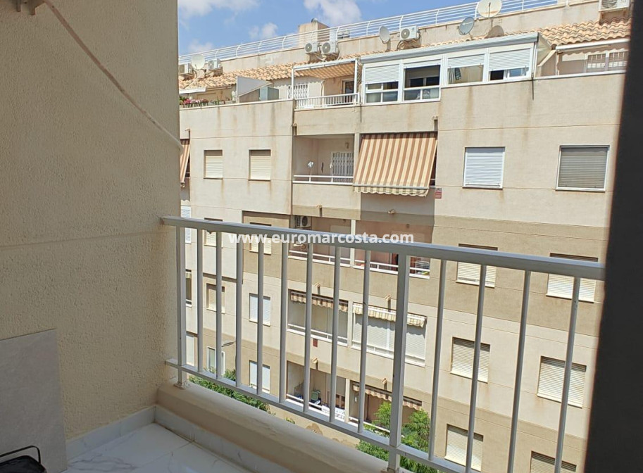 Venta - Apartamento / piso - Torrevieja - TORREVIEJA