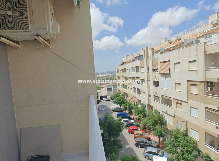 Venta - Apartamento / piso - Torrevieja - TORREVIEJA