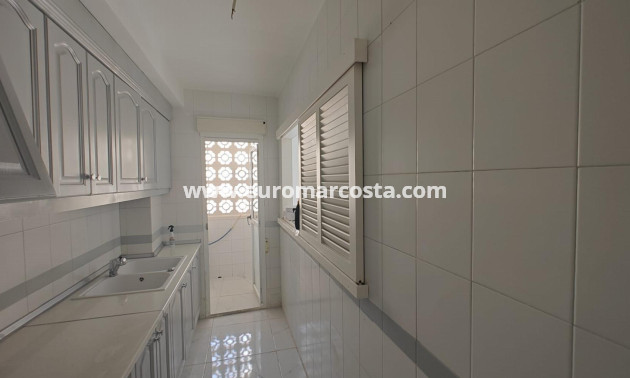 Venta - Apartamento / piso - Torrevieja - TORREVIEJA