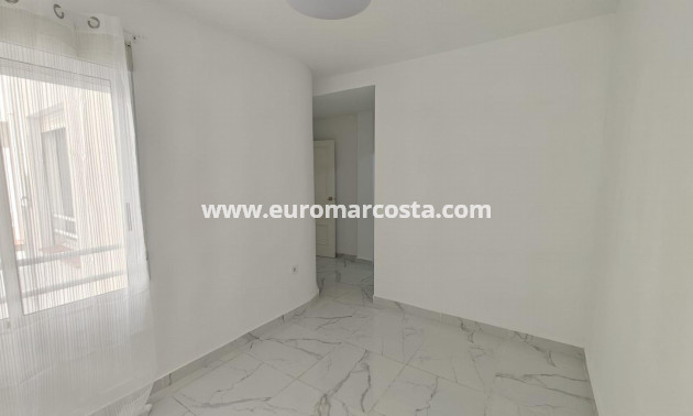 Venta - Apartamento / piso - Torrevieja - TORREVIEJA
