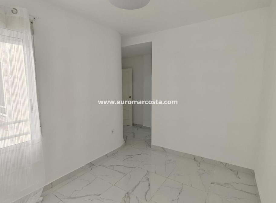 Venta - Apartamento / piso - Torrevieja - TORREVIEJA