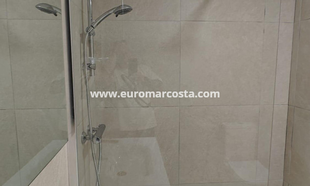 Venta - Apartamento / piso - Torrevieja - TORREVIEJA