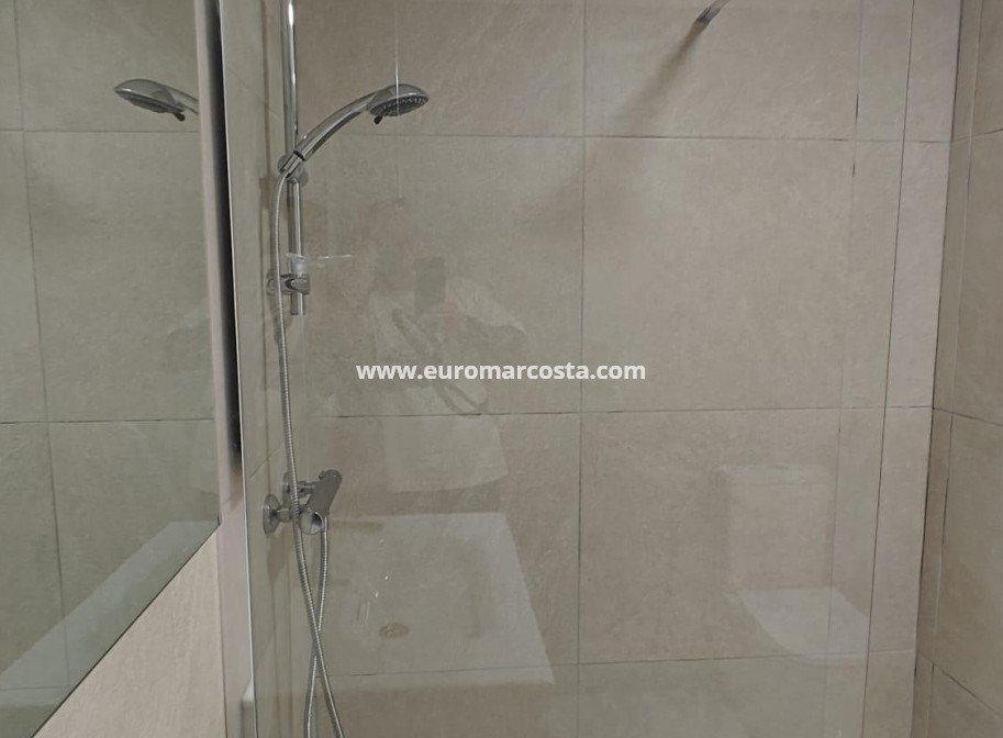 Venta - Apartamento / piso - Torrevieja - TORREVIEJA