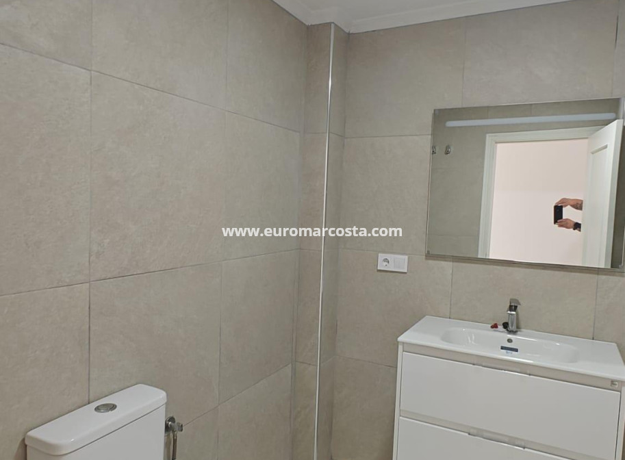 Venta - Apartamento / piso - Torrevieja - TORREVIEJA