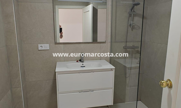 Venta - Apartamento / piso - Torrevieja - TORREVIEJA