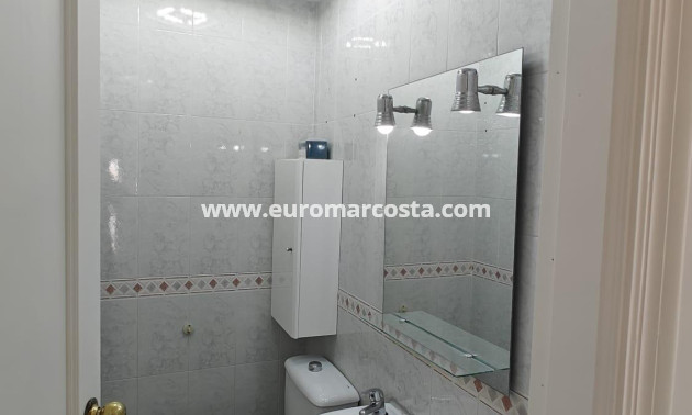 Venta - Apartamento / piso - Torrevieja - TORREVIEJA