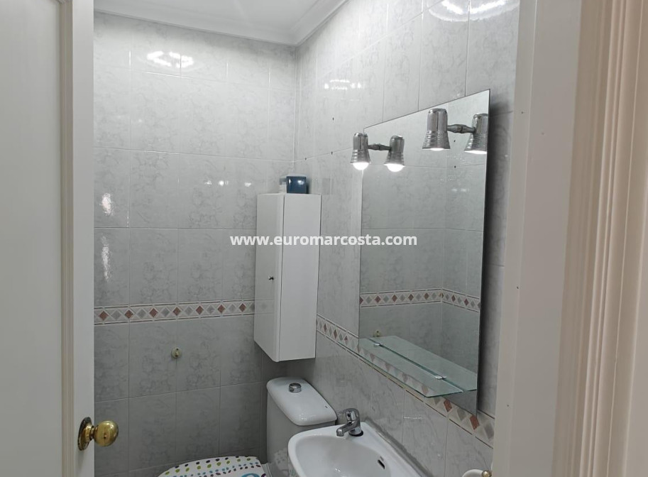 Venta - Apartamento / piso - Torrevieja - TORREVIEJA