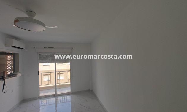 Venta - Apartamento / piso - Torrevieja - TORREVIEJA