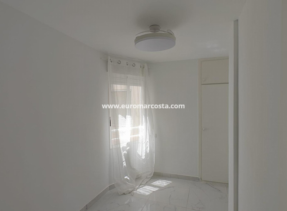 Venta - Apartamento / piso - Torrevieja - TORREVIEJA