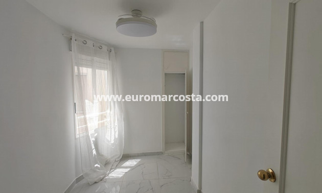 Venta - Apartamento / piso - Torrevieja - TORREVIEJA