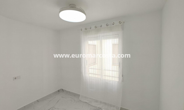 Venta - Apartamento / piso - Torrevieja - TORREVIEJA