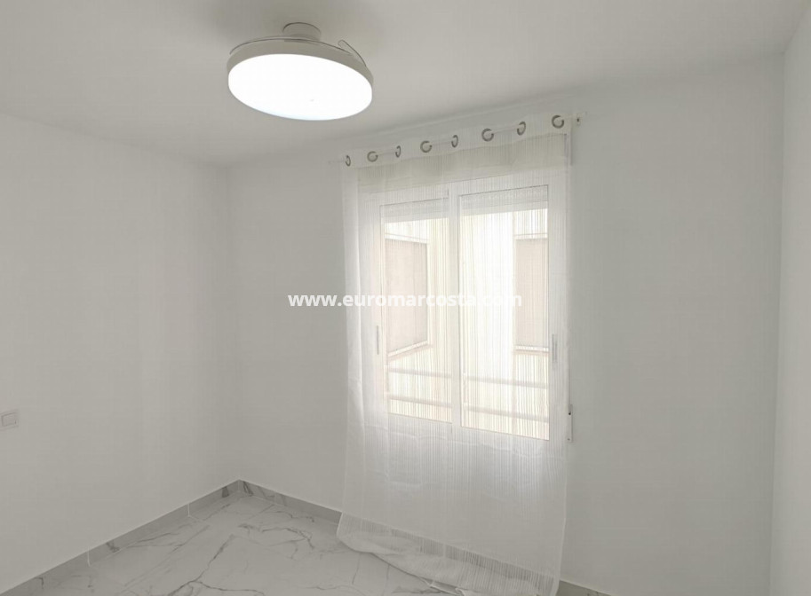 Venta - Apartamento / piso - Torrevieja - TORREVIEJA
