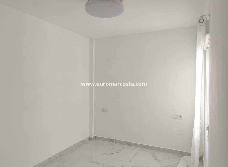 Venta - Apartamento / piso - Torrevieja - TORREVIEJA