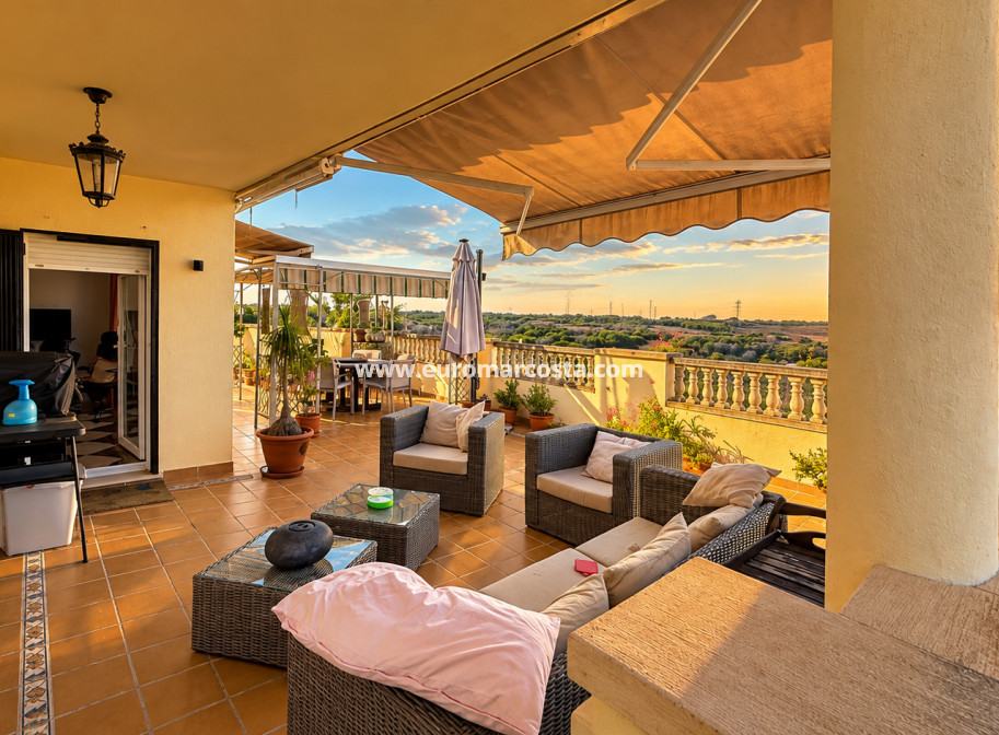 Objekte zum Wiederverkauf - Villa freitstehend - Orihuela Costa - Las Ramblas Golf