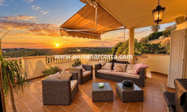 Objekte zum Wiederverkauf - Villa freitstehend - Orihuela Costa - Las Ramblas Golf