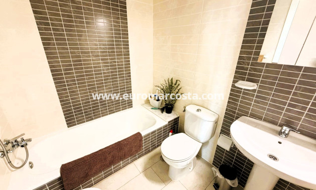 Venta - Apartamento / piso - Guardamar del Segura