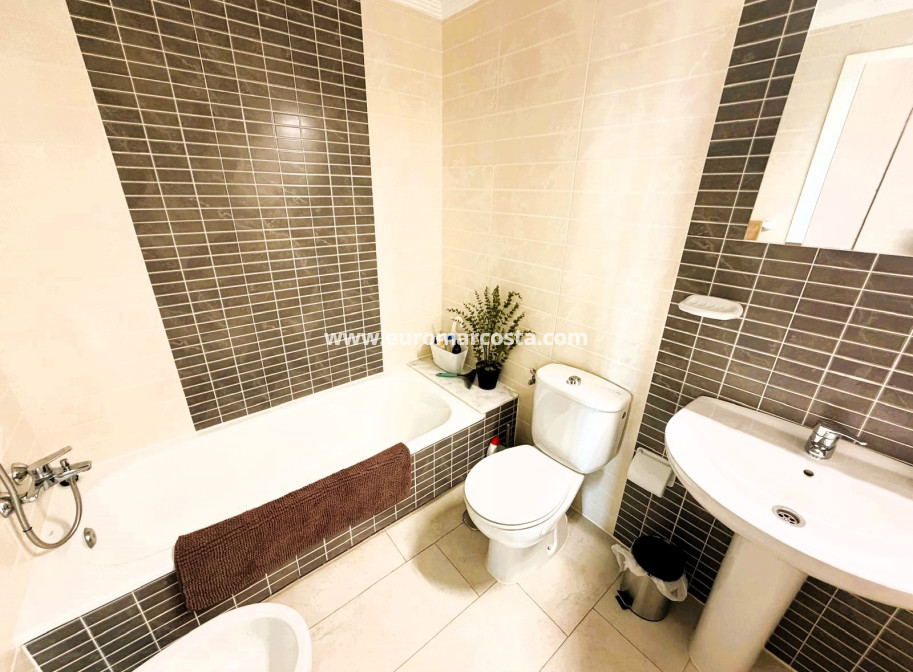 Venta - Apartamento / piso - Guardamar del Segura
