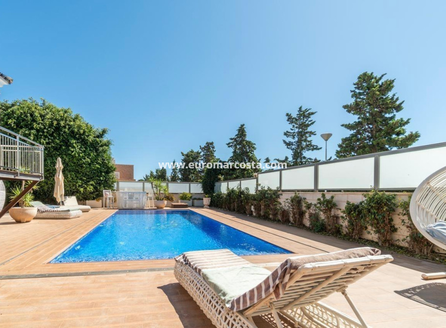 Venta - Villa - Torrevieja - La Mata