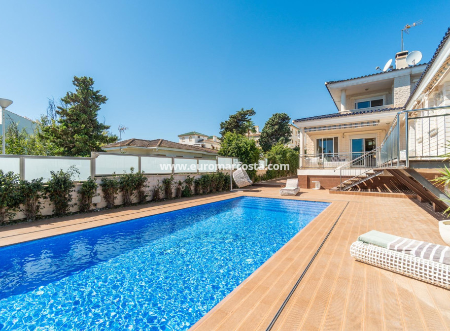 Venta - Villa - Torrevieja - La Mata