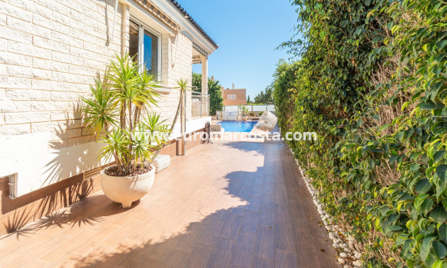 Venta - Villa - Torrevieja - La Mata