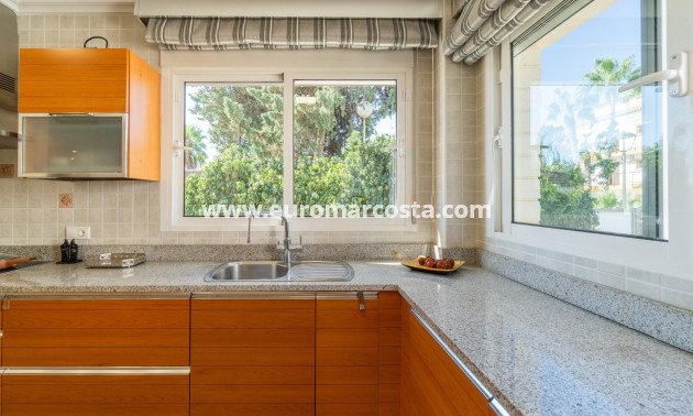 Venta - Villa - Torrevieja - La Mata