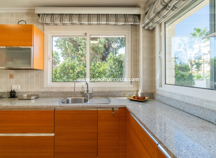 Venta - Villa - Torrevieja - La Mata
