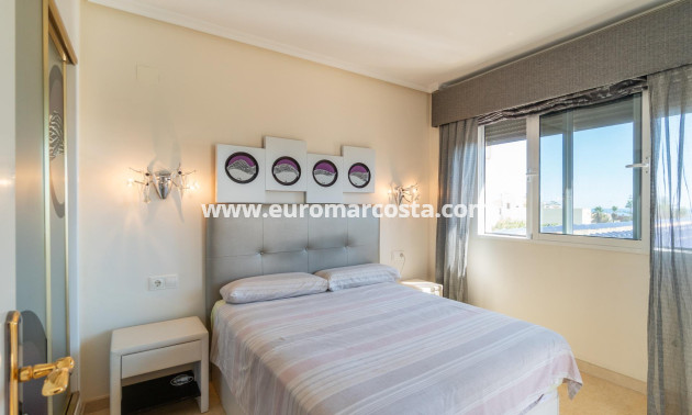 Venta - Villa - Torrevieja - La Mata
