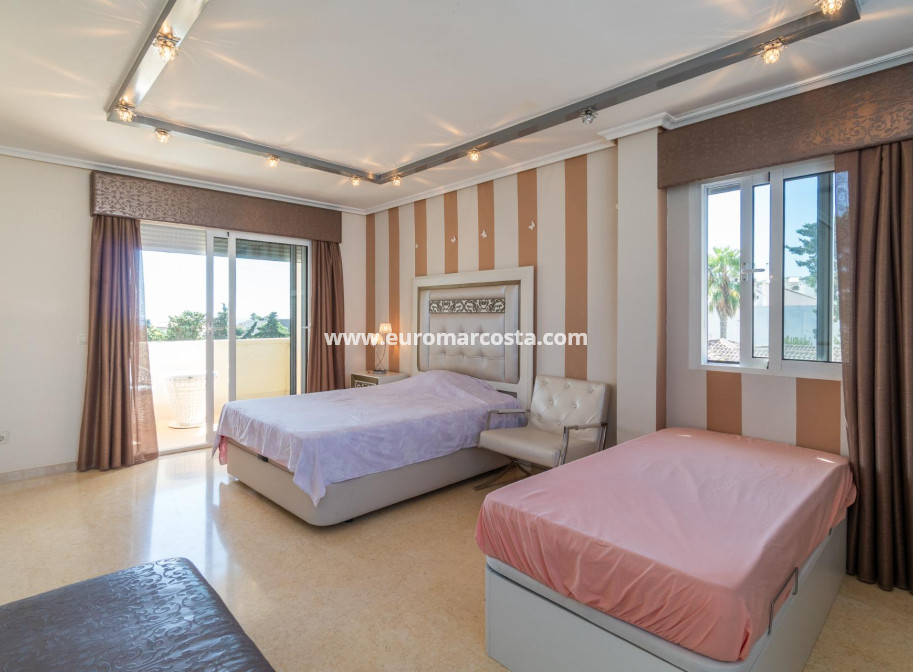 Venta - Villa - Torrevieja - La Mata
