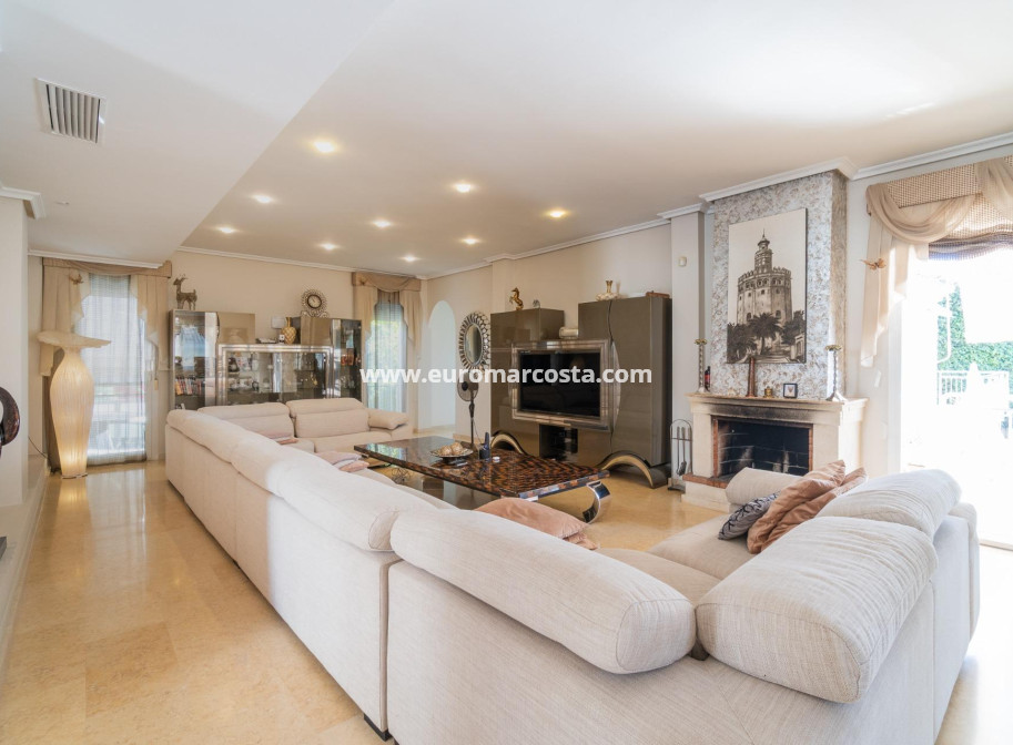Venta - Villa - Torrevieja - La Mata