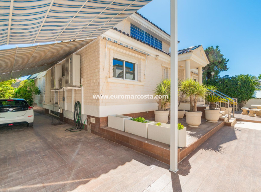 Venta - Villa - Torrevieja - La Mata