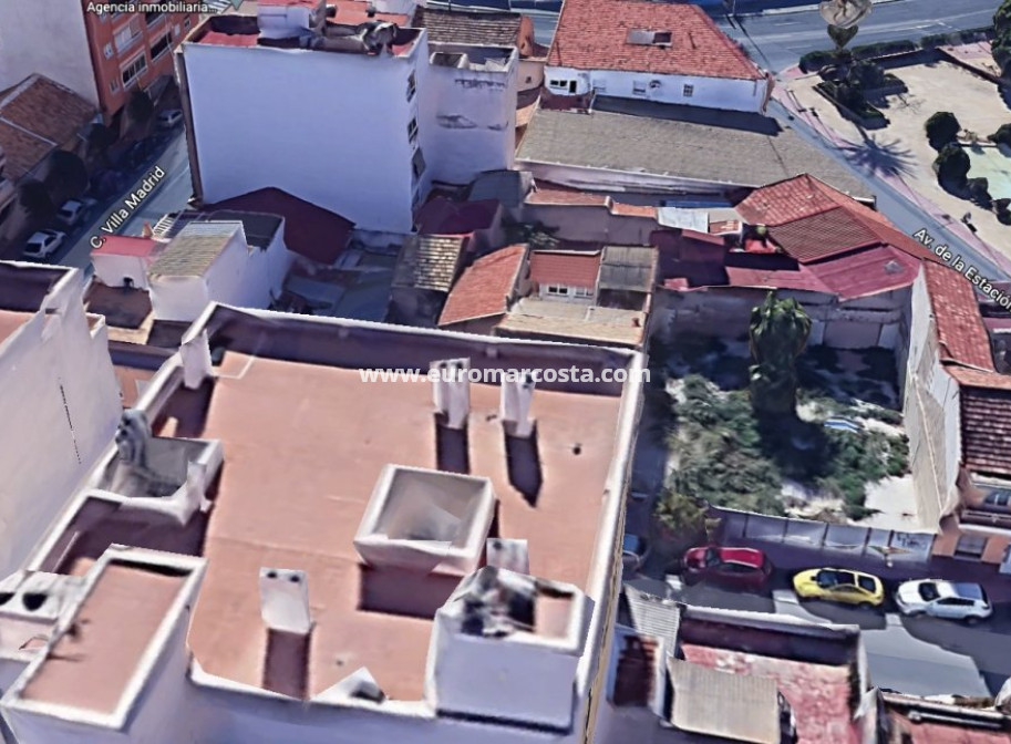 Objekte zum Wiederverkauf - Grundstück / Grundstück - Torrevieja - TORREVIEJA