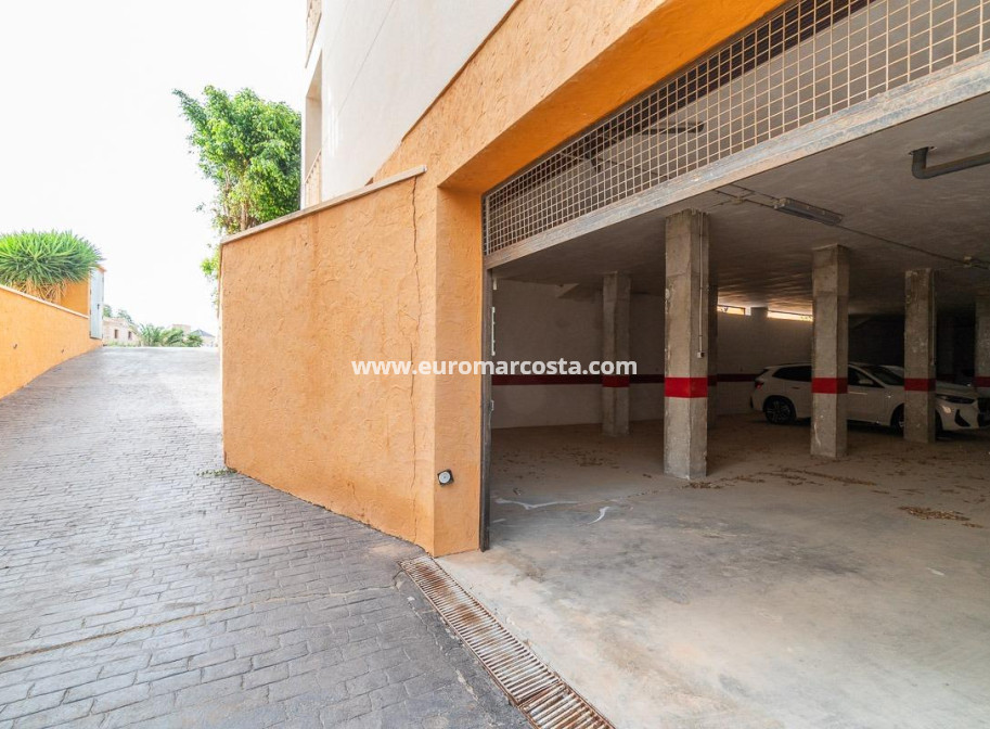 Objekte zum Wiederverkauf - Garage - Orihuela Costa