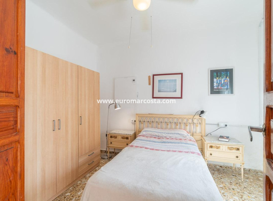 Sale - Casa - Torre - Pacheco - Roldán