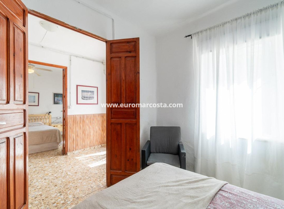 Sale - Casa - Torre - Pacheco - Roldán