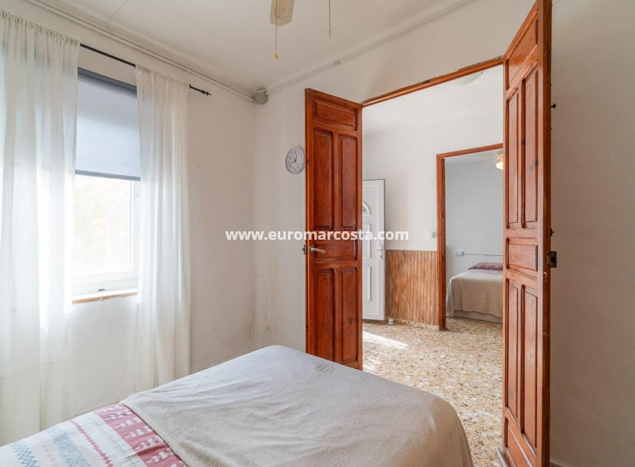 Sale - Casa - Torre - Pacheco - Roldán