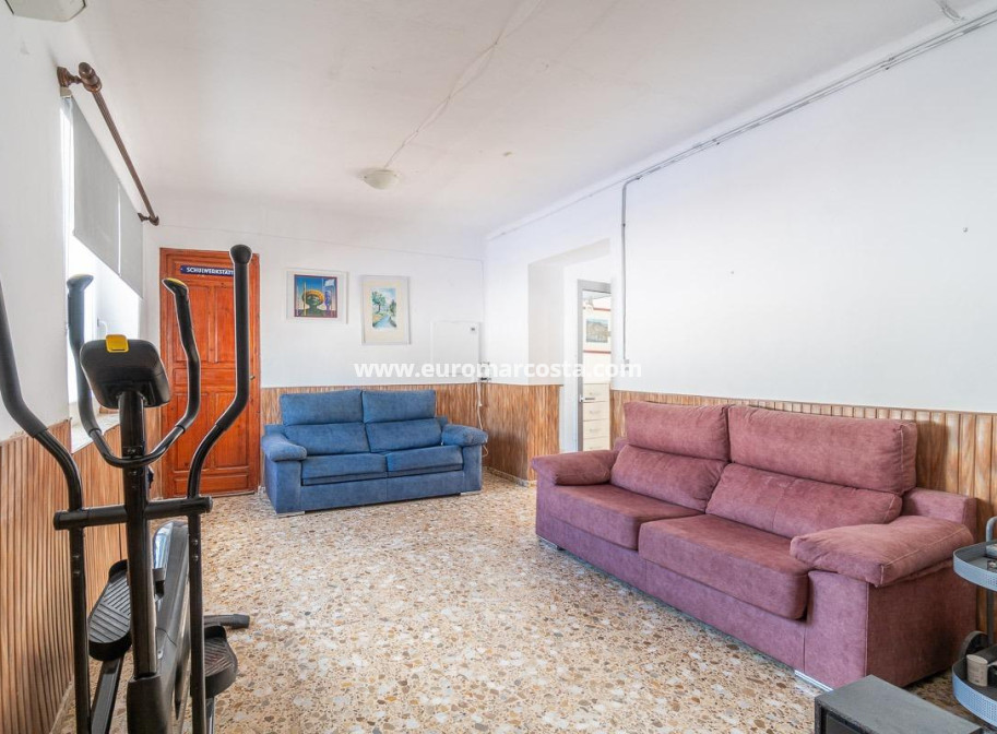 Sale - Casa - Torre - Pacheco - Roldán
