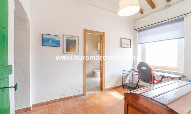Sale - Casa - Torre - Pacheco - Roldán