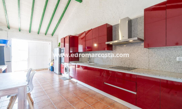 Sale - Casa - Torre - Pacheco - Roldán