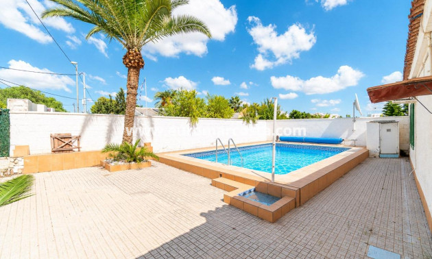 Sale - Casa - Torre - Pacheco - Roldán