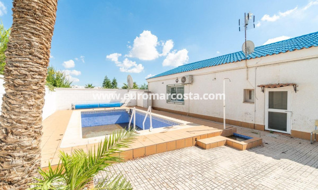Sale - Casa - Torre - Pacheco - Roldán
