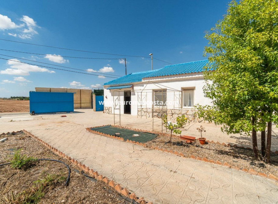 Sale - Casa - Torre - Pacheco - Roldán