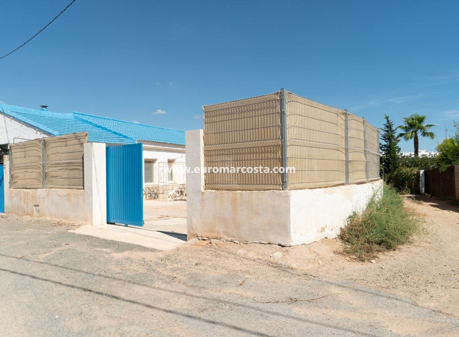 Sale - Casa - Torre - Pacheco - Roldán