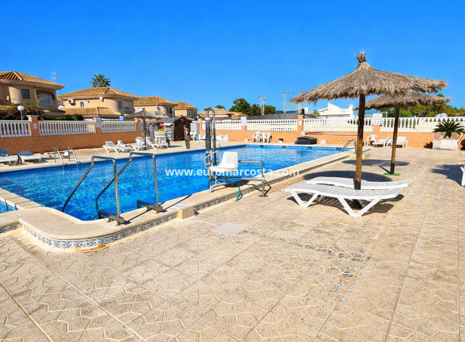 Sale - Bungalow - Torrevieja - TORREVIEJA