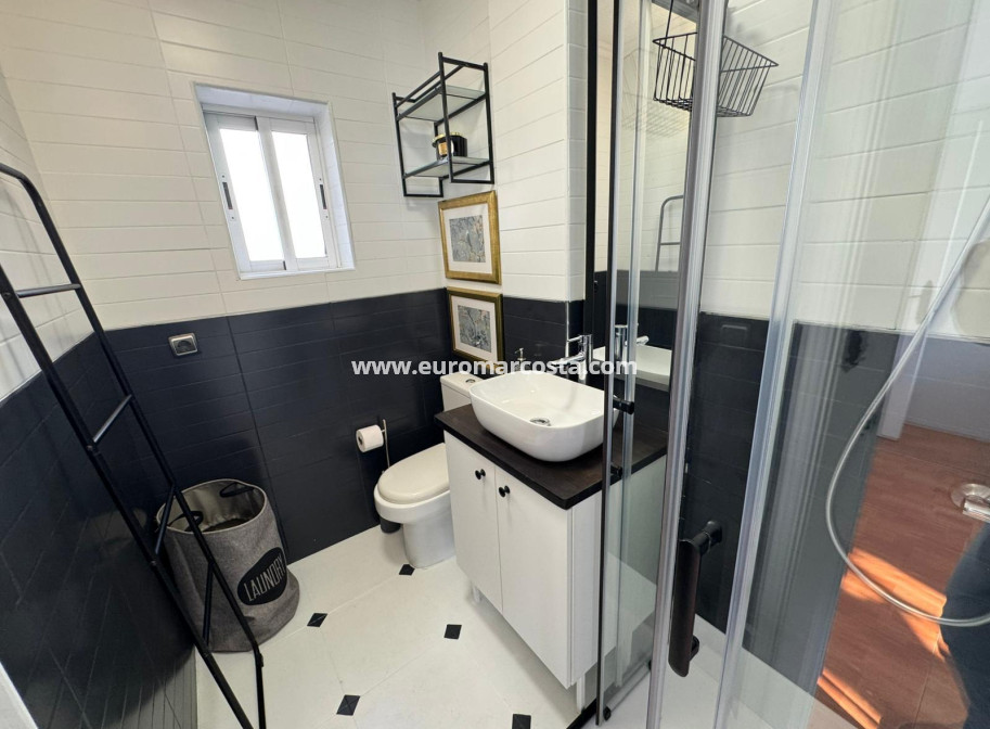 Sale - Bungalow - Torrevieja - TORREVIEJA