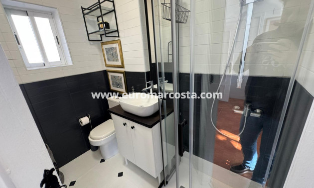 Sale - Bungalow - Torrevieja - TORREVIEJA