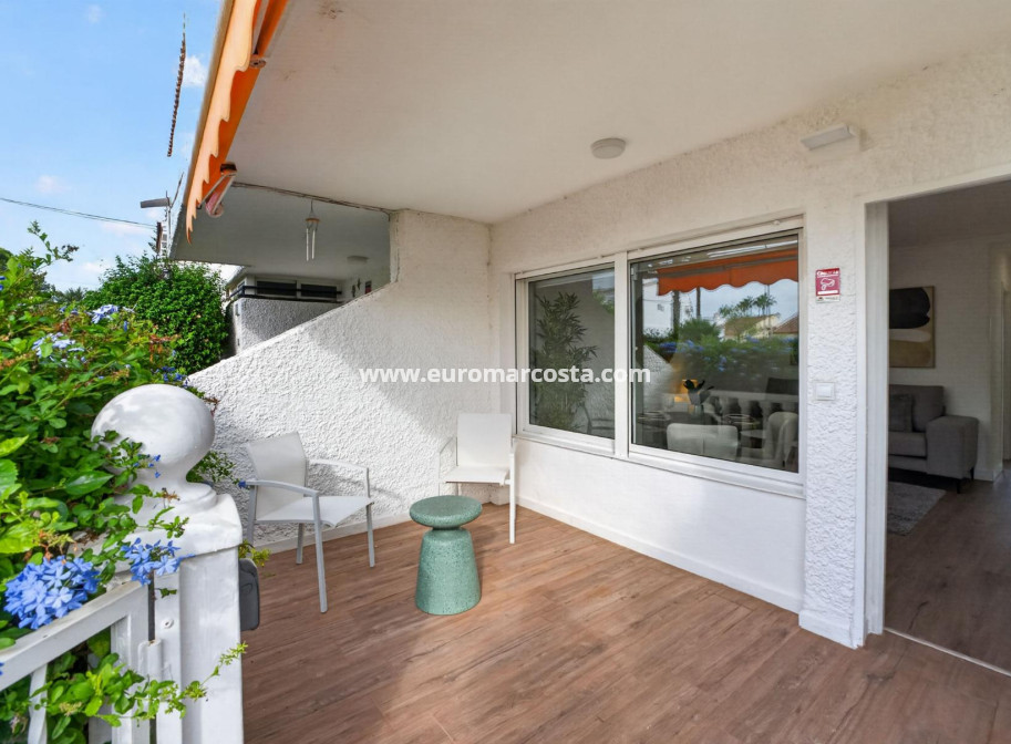 Sale - Bungalow - Orihuela Costa