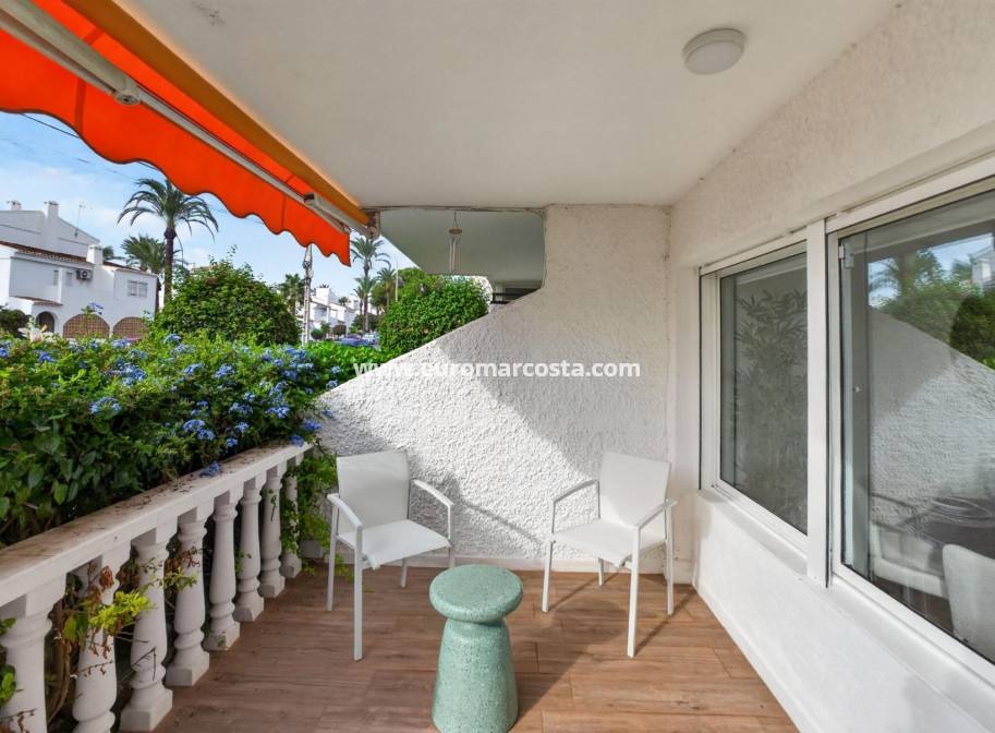Sale - Bungalow - Orihuela Costa