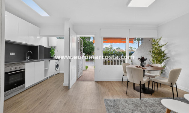 Sale - Bungalow - Orihuela Costa